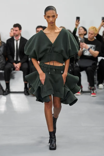 Look 17